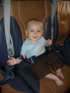 airline seatbelts are so much fun!